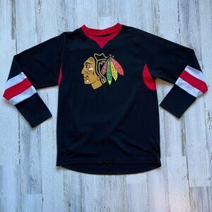 NHL Chicago Blackhawks Size Medium Lightweight Long Sleeve Mesh Shirt